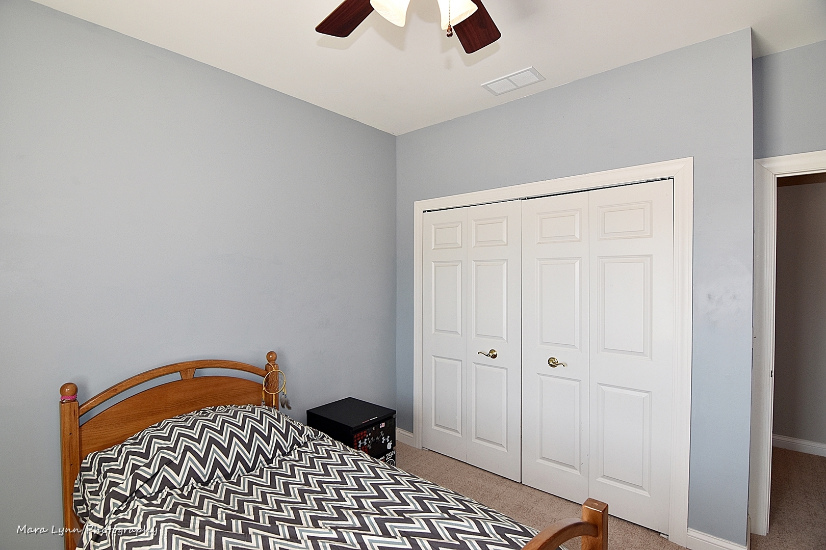 37W200 Red Gate Road St. Charles, IL 60175 - Photo 26 of 47 a view of a bedroom with a wardrobe space