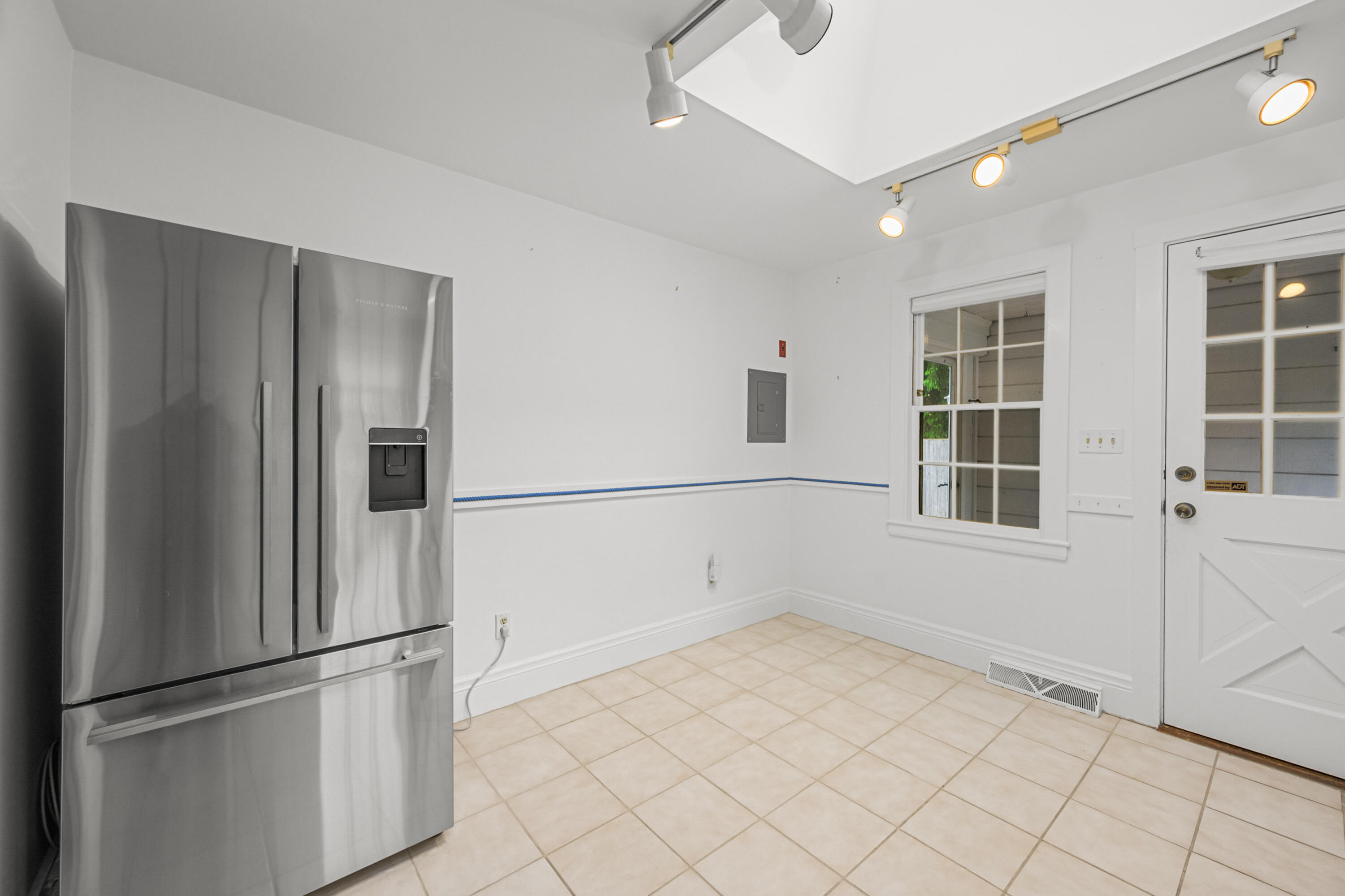 244 Craigville Beach Road Hyannis, MA 02601 - Photo 16 of 38 21_dsc_0116