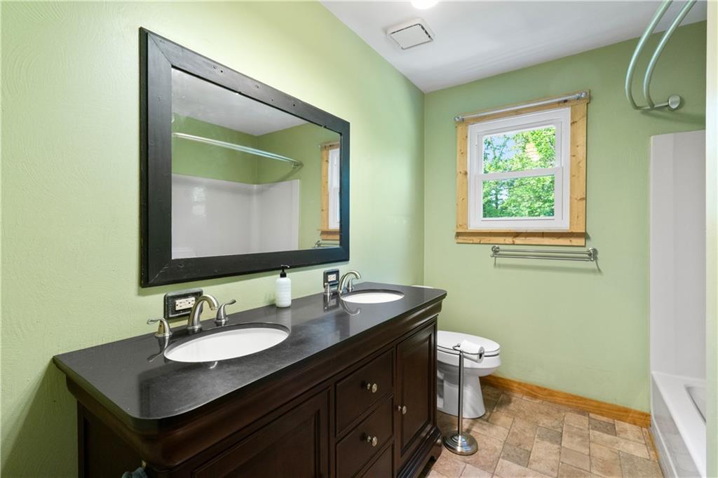 988 Croft Road Greensburg, PA 15601 - Photo 17 of 37 Gallery Image 17