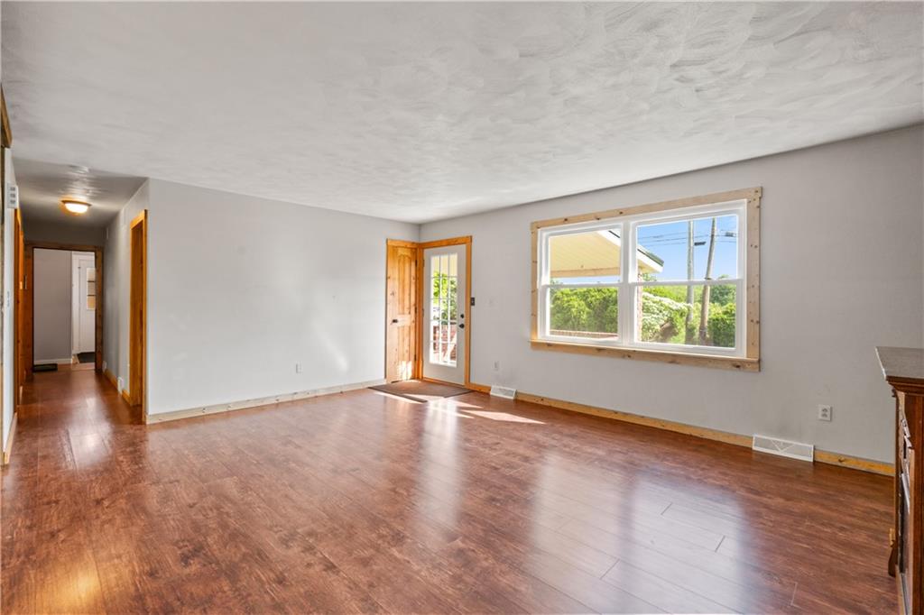 988 Croft Road Greensburg, PA 15601 - Photo 8 of 37 Gallery Image 8
