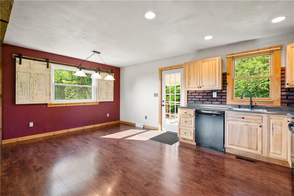 988 Croft Road Greensburg, PA 15601 - Photo 10 of 37 Gallery Image 10