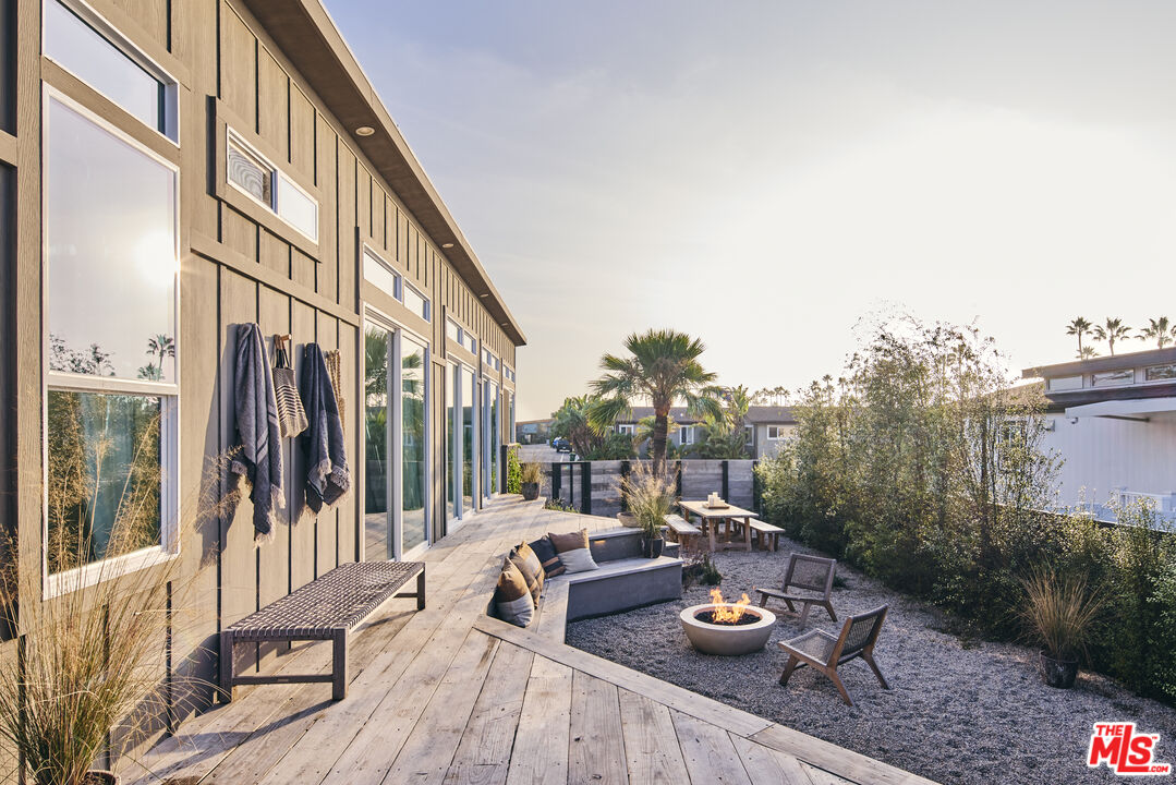 29500 Heathercliff Road, Unit 71 Malibu, CA 90265 - Photo 5 of 25