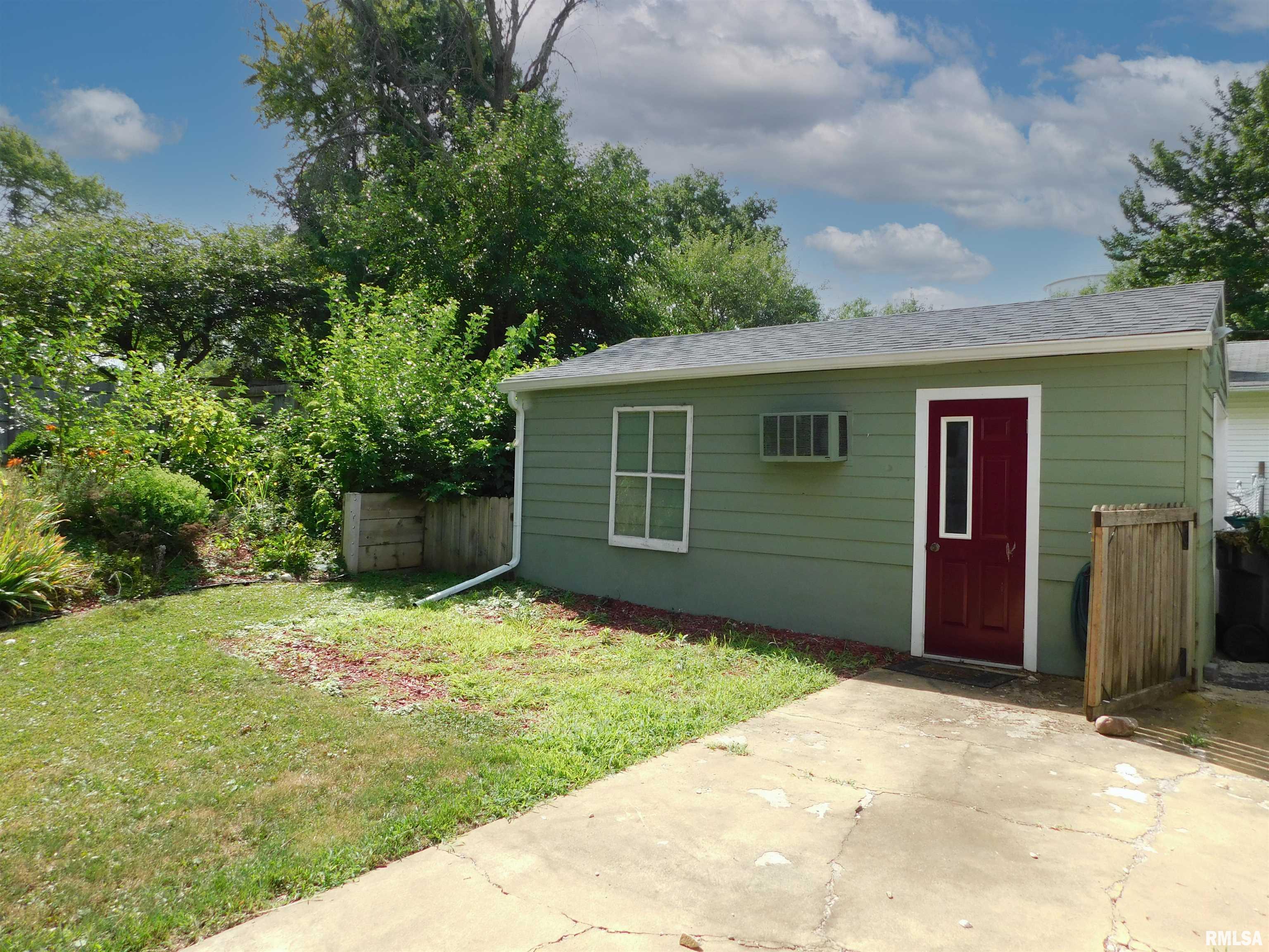 208 Reservoir Road Pekin, IL 61554 - Photo 24 of 27 Gallery Image 24