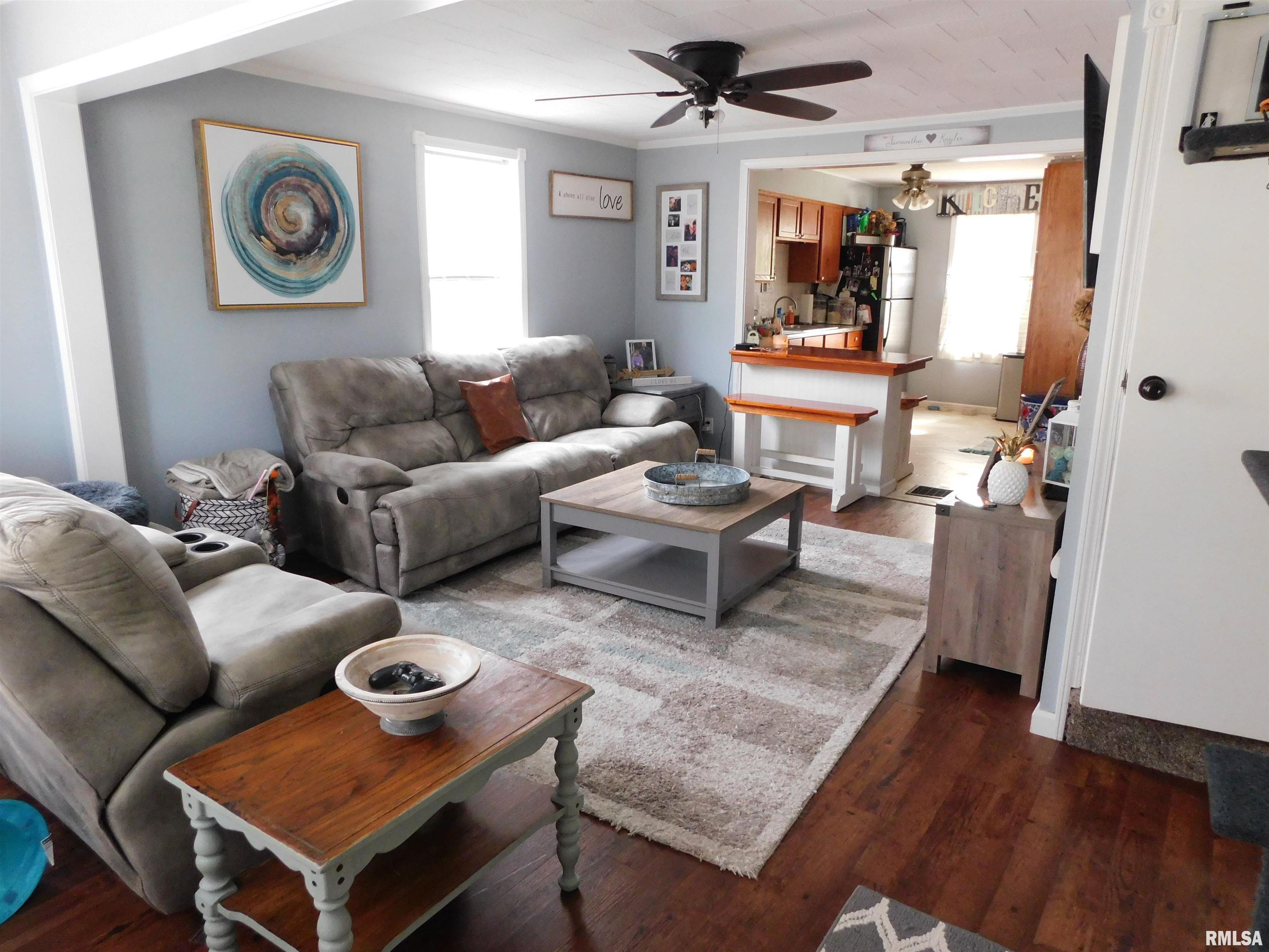 208 Reservoir Road Pekin, IL 61554 - Photo 6 of 27 Gallery Image 6