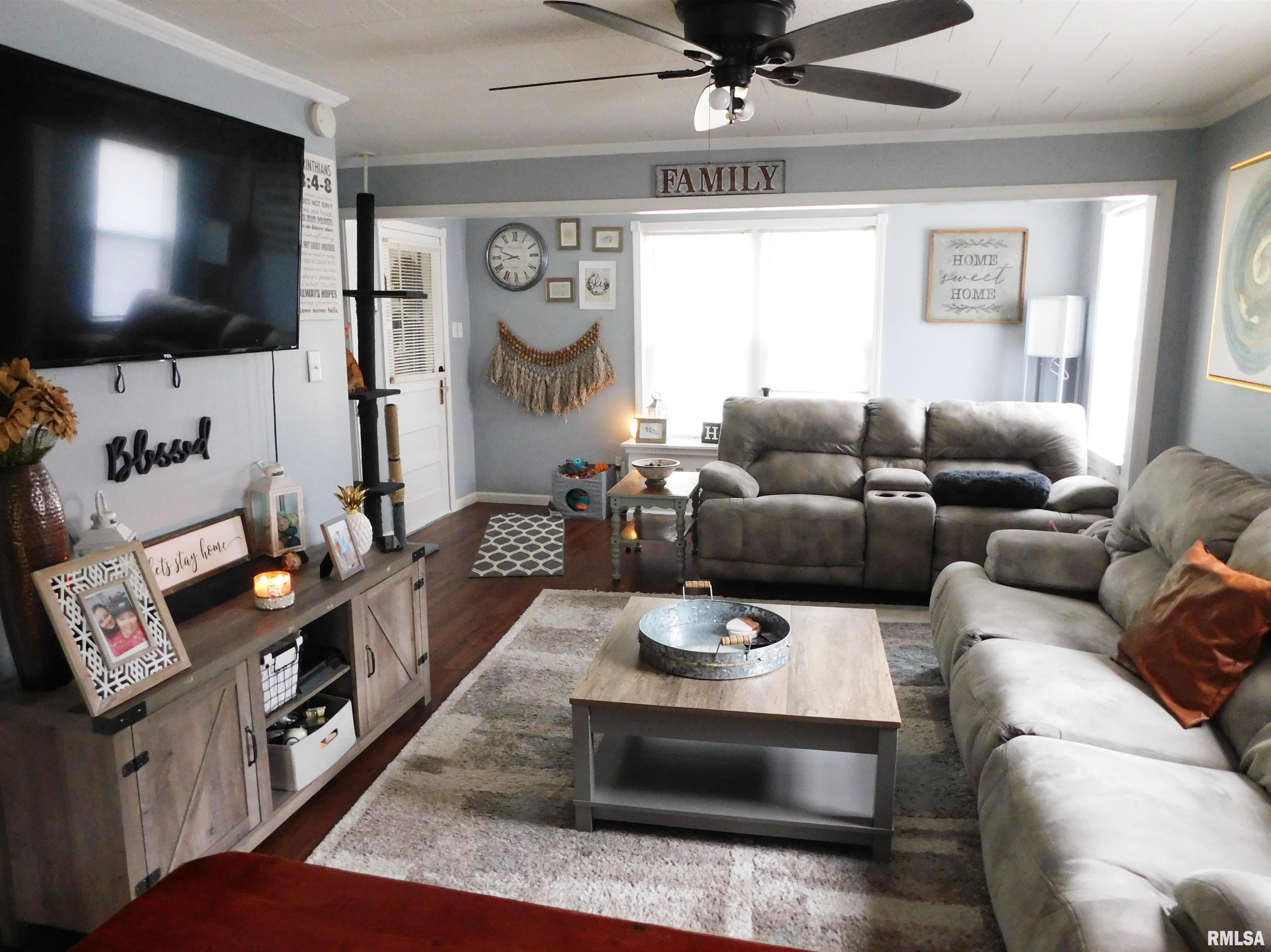 208 Reservoir Road Pekin, IL 61554 - Photo 7 of 27 Gallery Image 7