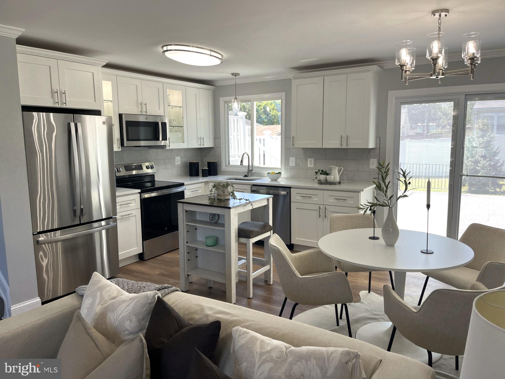 8440 Spring Road Pasadena, MD 21122 - Photo 5 of 32