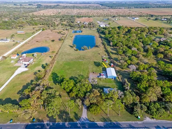$869,900 | 2410 South Brocksmith Road, Fort Pierce, FL 34945
