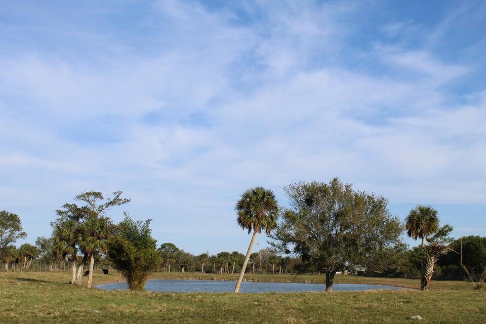 2410 South Brocksmith Road Fort Pierce, FL 34945 - Photo 32 of 65 Brocksmith 32