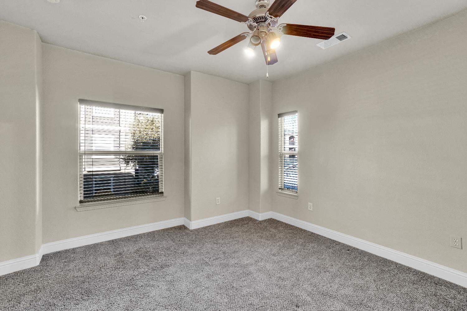 8434 Walerga Road, Unit 128 Antelope, CA 95843 - Photo 24 of 39