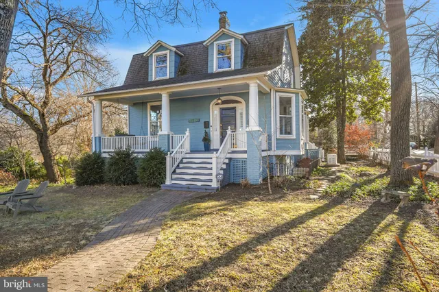 $1,200,000 | 10312 Kensington Parkway, Kensington, MD 20895