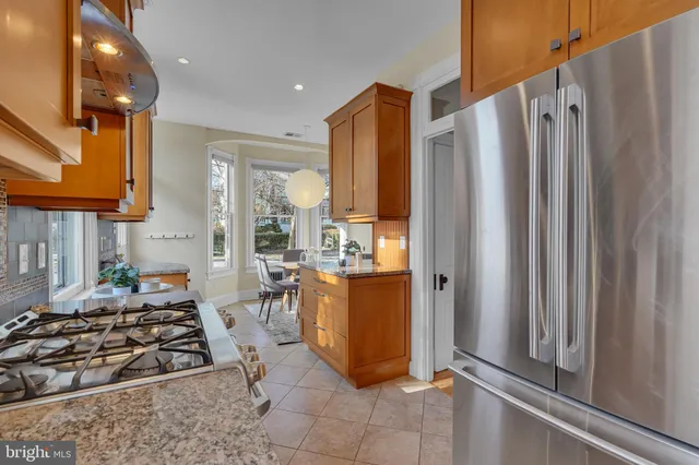 $1,200,000 | 10312 Kensington Parkway, Kensington, MD 20895