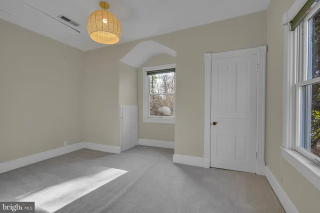 $1,200,000 | 10312 Kensington Parkway, Kensington, MD 20895