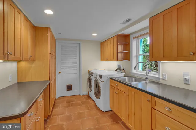 $1,200,000 | 10312 Kensington Parkway, Kensington, MD 20895