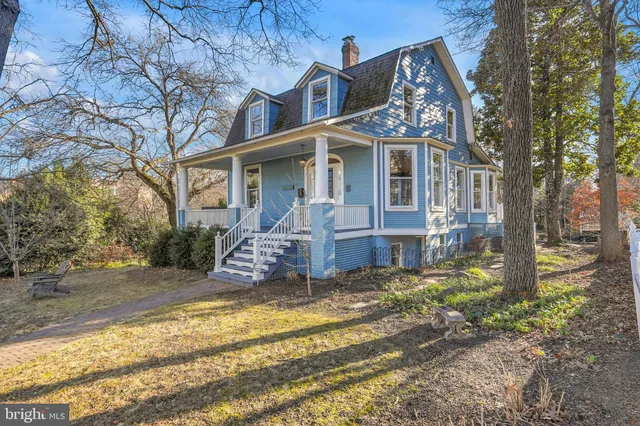 $1,200,000 | 10312 Kensington Parkway, Kensington, MD 20895