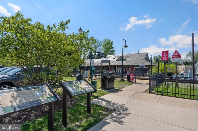 $1,200,000 | 10312 Kensington Parkway, Kensington, MD 20895