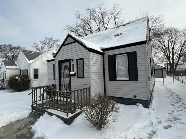 $139,900 | 24360 Flower Avenue, Eastpointe, MI 48021