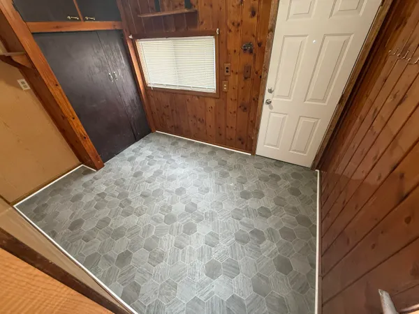 $139,900 | 24360 Flower Avenue, Eastpointe, MI 48021