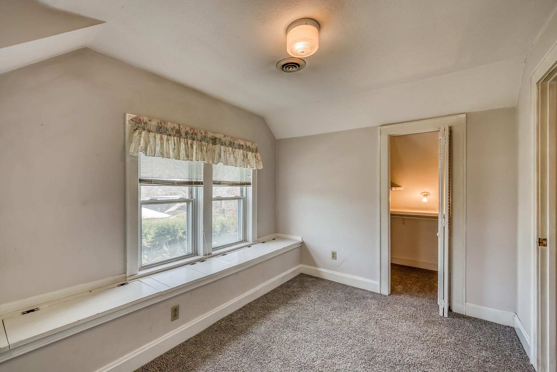 130 Crossway Road Bristol, VA 24201 - Photo 28 of 50 130 Crossway Rd 28