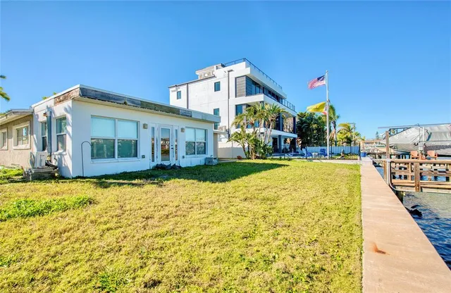 $850,000 | 322 La Hacienda Drive, Indian Rocks Beach, FL 33785