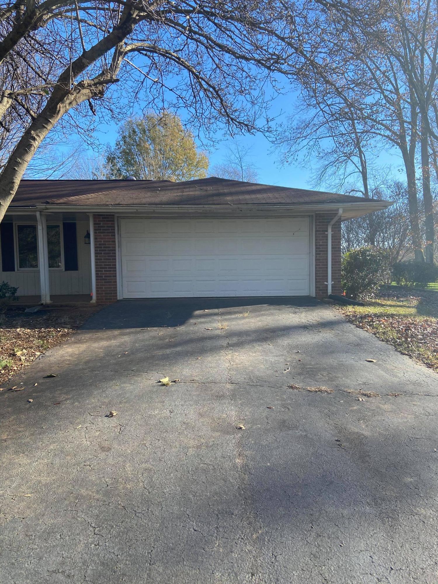 399 Devonshire Drive Ridgeway, VA 24148 - Photo 34 of 55 126244127_1017644445415848_1186819358464