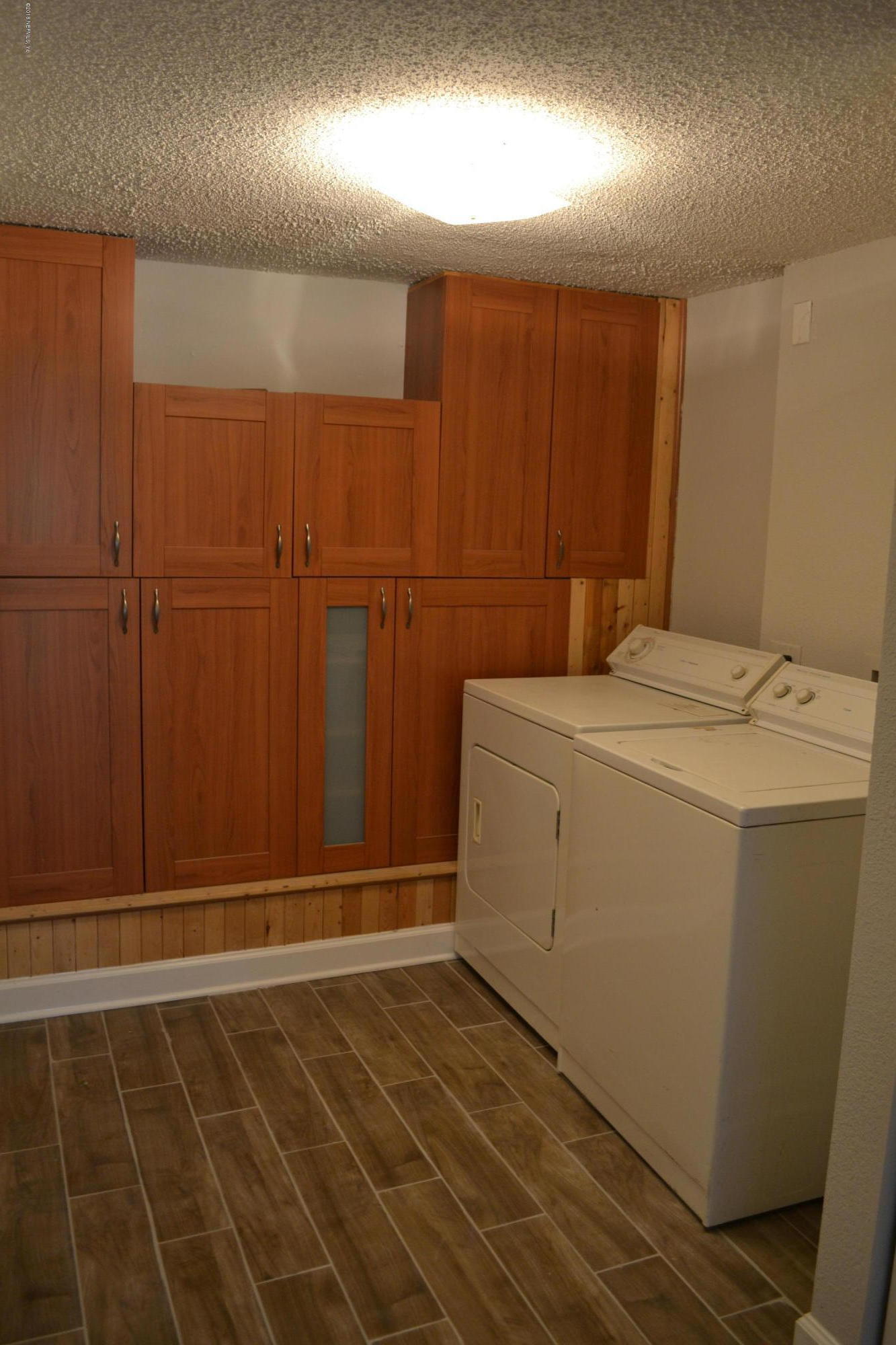 8904 Ricardo Lane Jacksonville, FL 32216 - Photo 10 of 15 Laundry