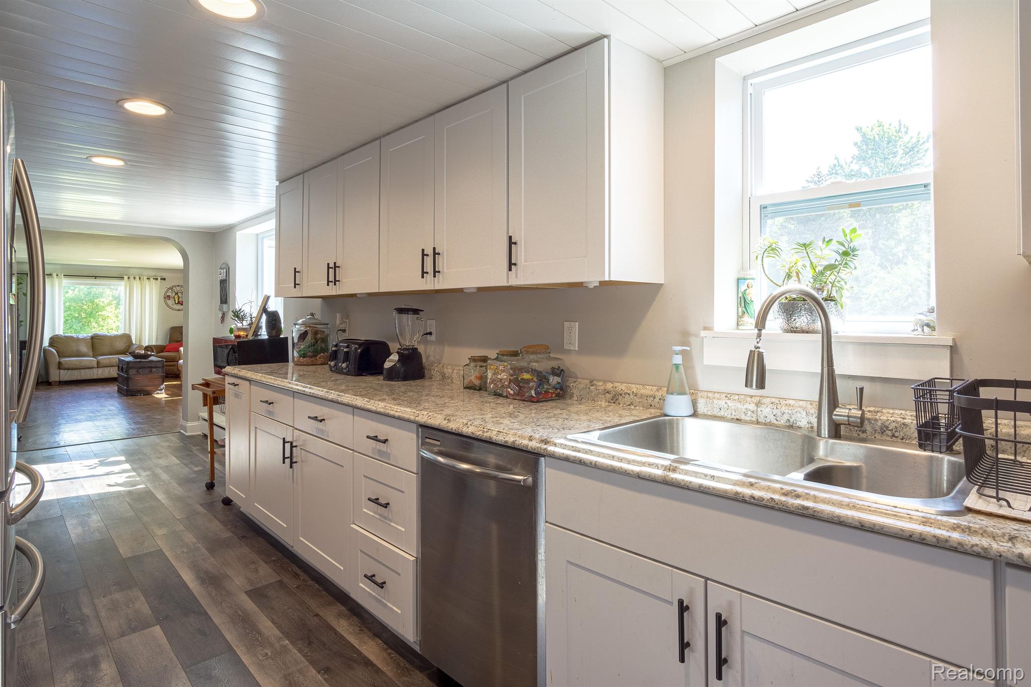 12394 Jennings Road Linden, MI 48451 - Photo 8 of 21 Gallery Image 8