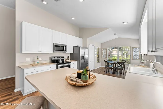 $389,900 | 7208 Broderick Drive, Melbourne, FL 32940