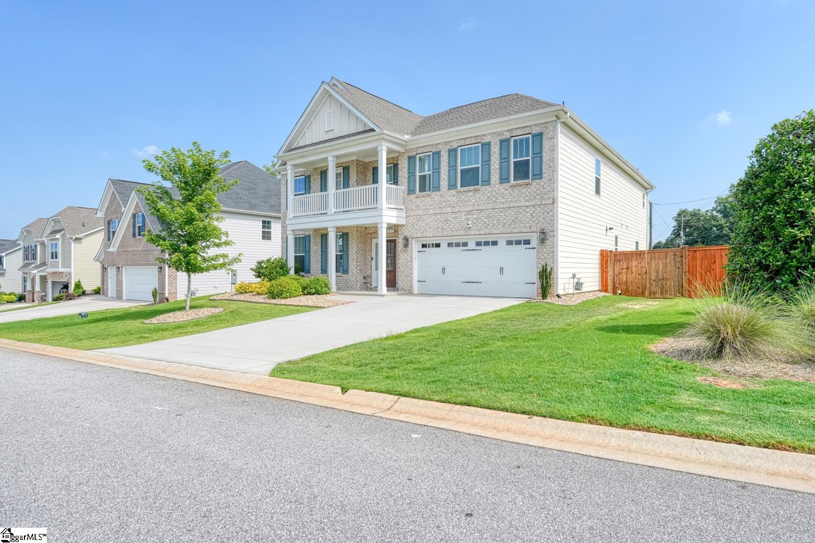 201 Tyrian Drive Greenville, SC 29607 - Photo 2 of 50