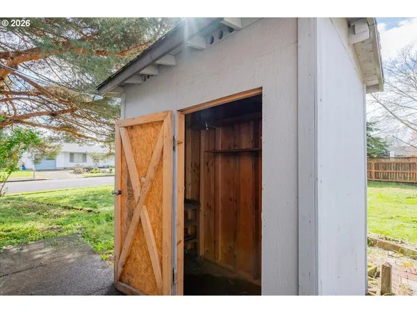 $320,000 | 341 Northeast Cambridge Circle, Corvallis, OR 97330