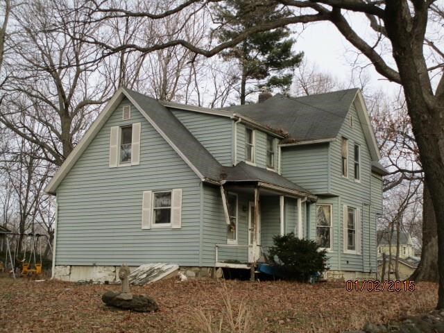715 3rd Street Moline, IL 61265 - Photo 2 of 13 Gallery Image 2