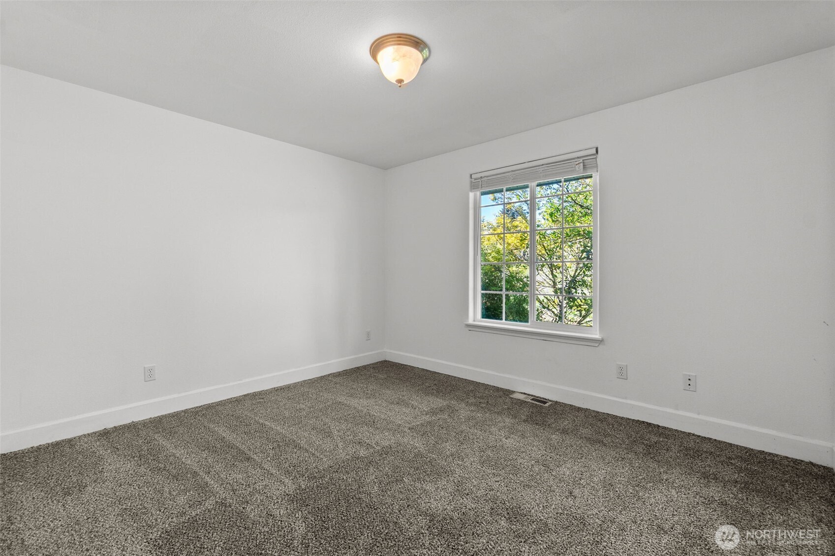 18945 Ivan Street Southwest Rochester, WA 98579 - Photo 13 of 40
