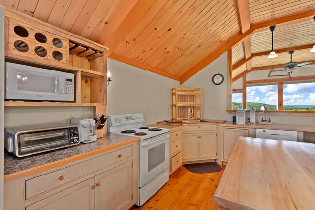 $940,000 | 151 Brock Hill Road, Bristol, NH 03222