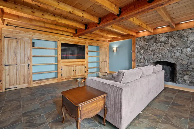 $940,000 | 151 Brock Hill Road, Bristol, NH 03222