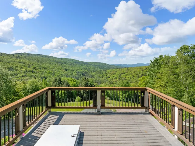 $940,000 | 151 Brock Hill Road, Bristol, NH 03222