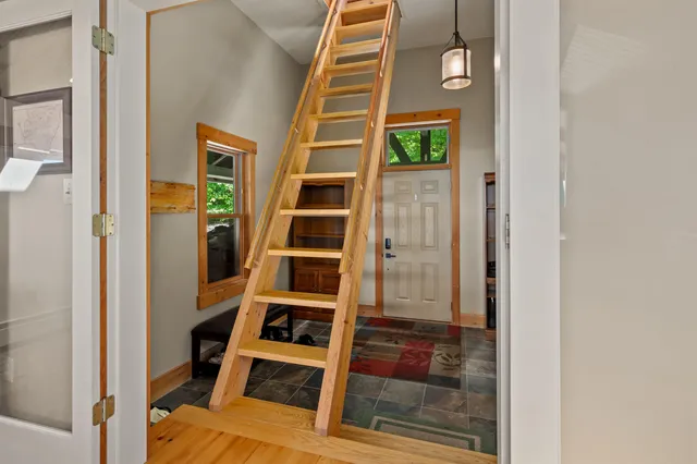 $940,000 | 151 Brock Hill Road, Bristol, NH 03222