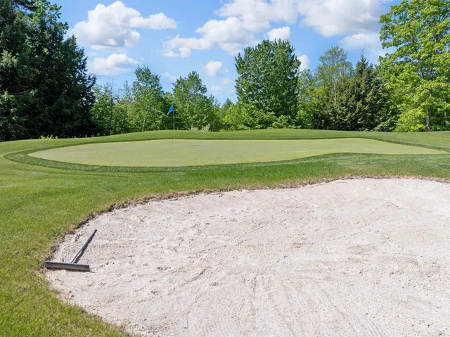 $940,000 | 151 Brock Hill Road, Bristol, NH 03222