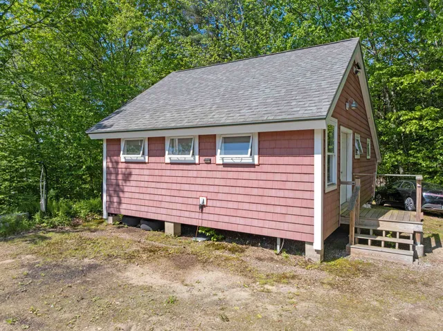 $940,000 | 151 Brock Hill Road, Bristol, NH 03222
