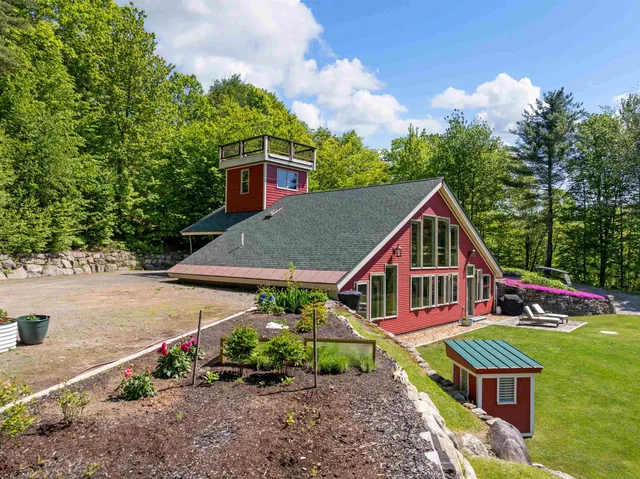 $940,000 | 151 Brock Hill Road, Bristol, NH 03222