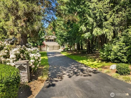 $2,200,000 | 21518 143rd Place Northeast, Woodinville, WA 98077