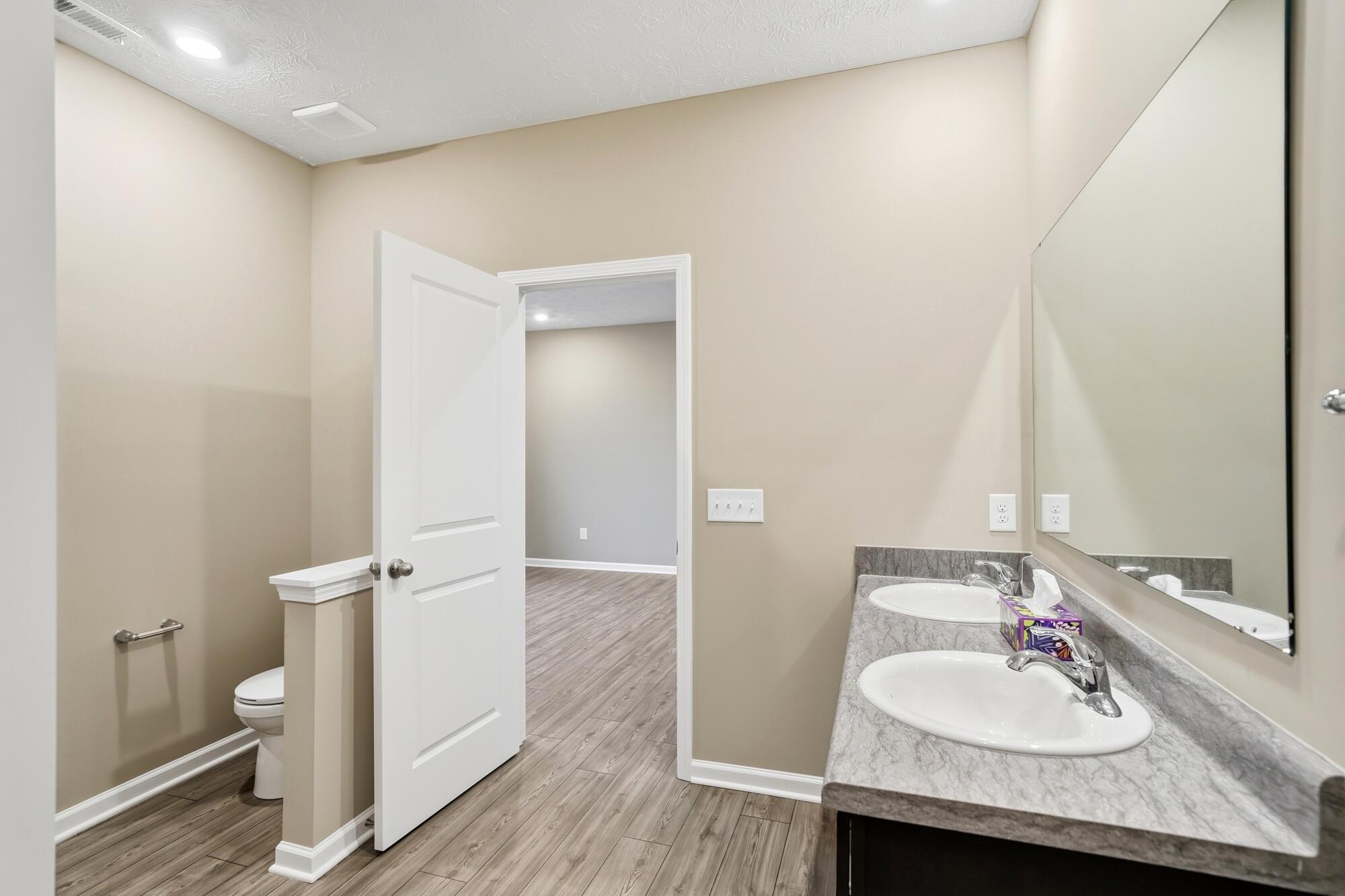 4016 Chakeres Avenue Springfield, OH 45505 - Photo 24 of 44