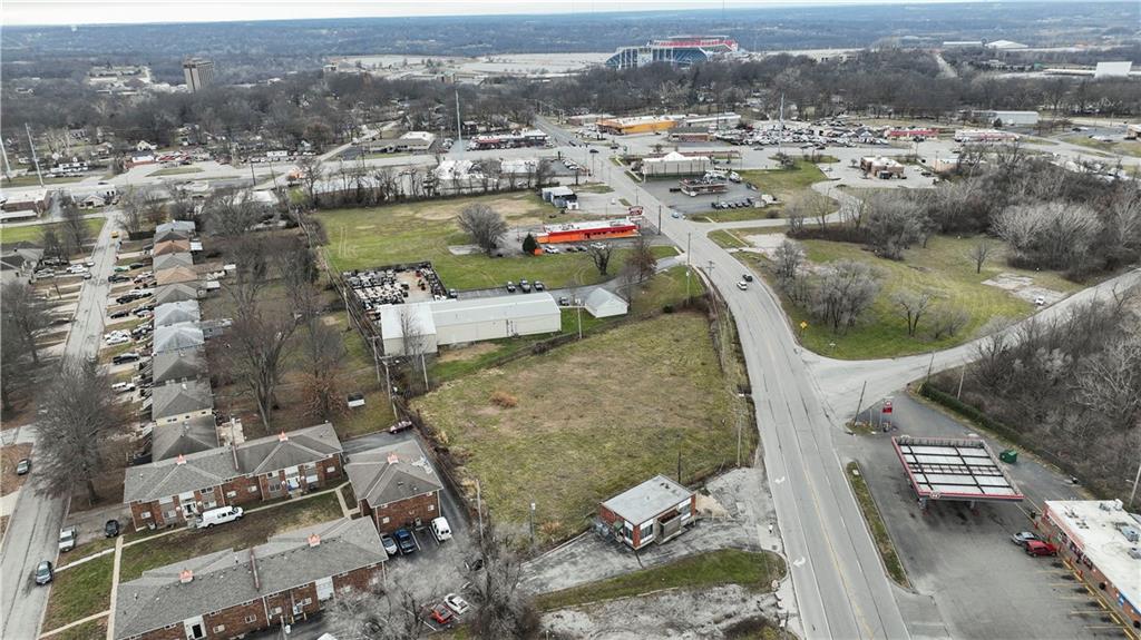 3407 Blue Ridge Cutoff Independence, MO 64052 - Photo 7 of 12