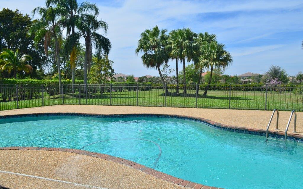 22235 Waterside Drive Boca Raton, FL 33428 - Photo 31 of 39 Pool