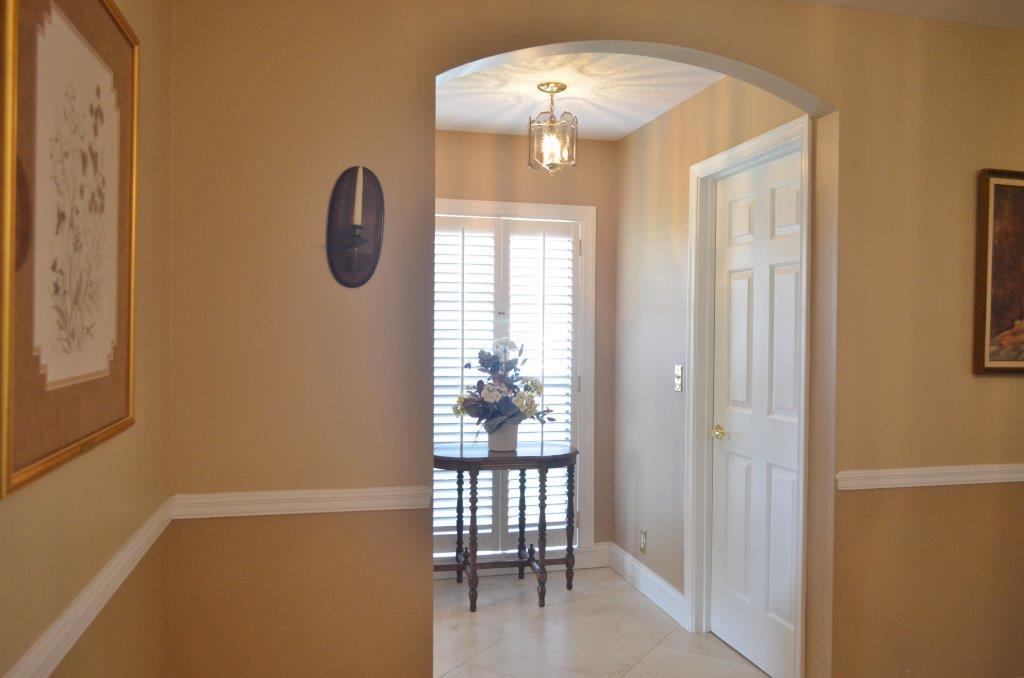 22235 Waterside Drive Boca Raton, FL 33428 - Photo 10 of 39 Dining.Hallway