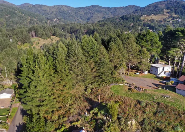 $75,000 | 7 Seaview Point, Whitethorn, CA 95589