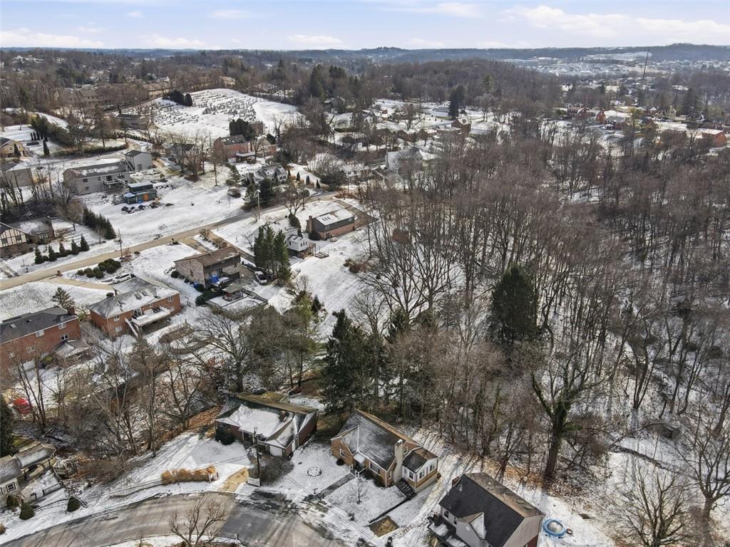 27 Ehle Avenue Coraopolis, PA 15108 - Photo 39 of 44 an aerial view of residential house and parking space