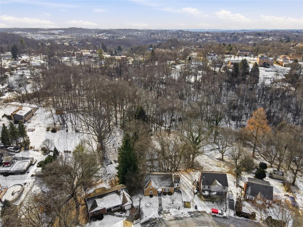 27 Ehle Avenue Coraopolis, PA 15108 - Photo 40 of 44 an aerial view of multiple house