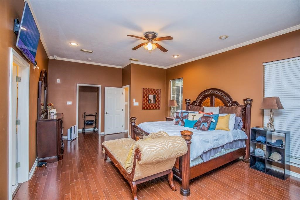 6242 Agassi Ace Court Spring, TX 77379 - Photo 21 of 33 Primary bedroom