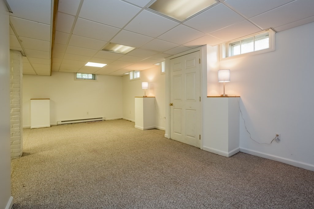 95 Maplewood Terrace Springfield, MA 01108 - Photo 28 of 37 Gallery Image 28