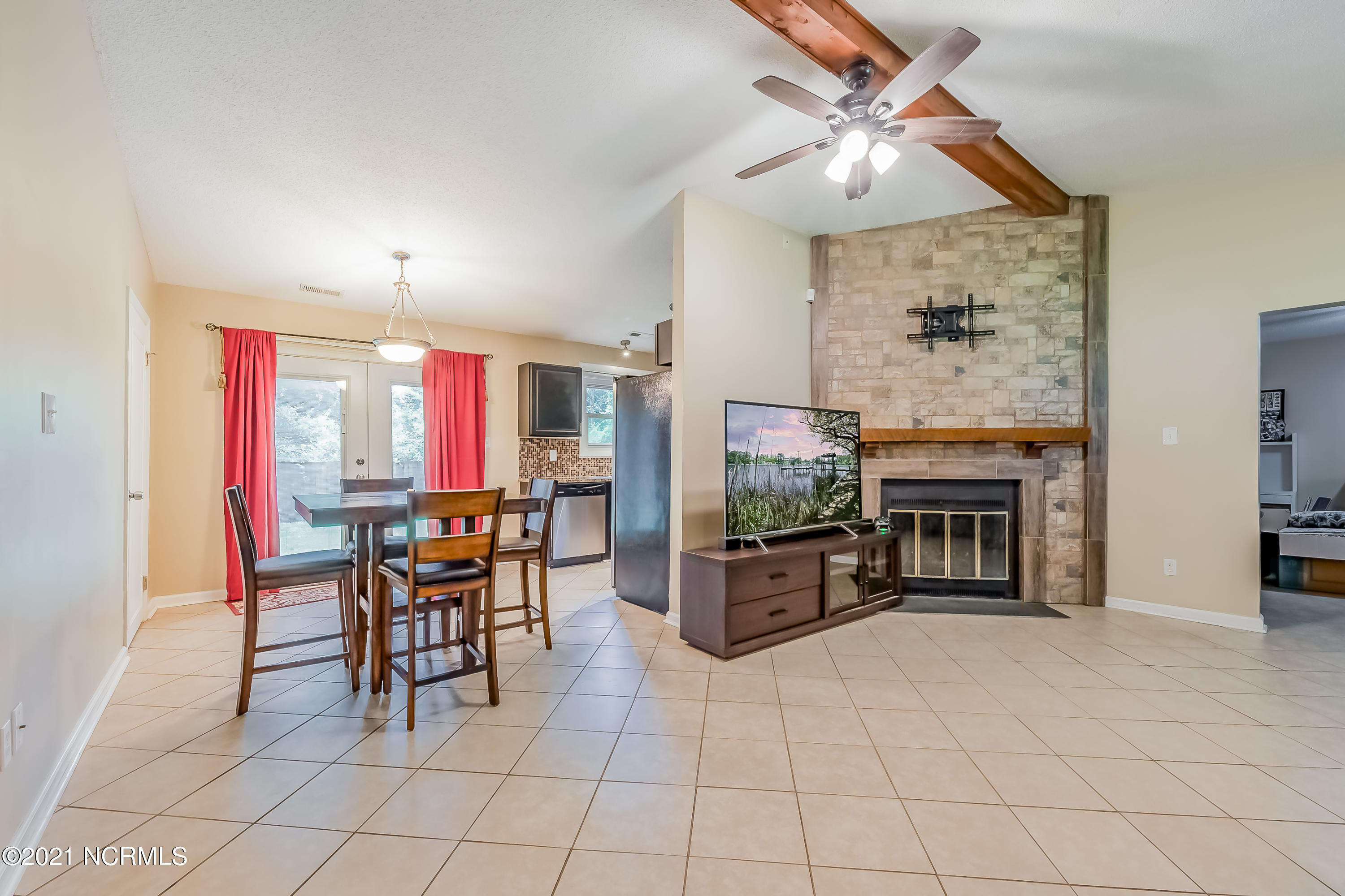 614 Shadowridge Road Jacksonville, NC 28546 - Photo 12 of 39 12LIVING