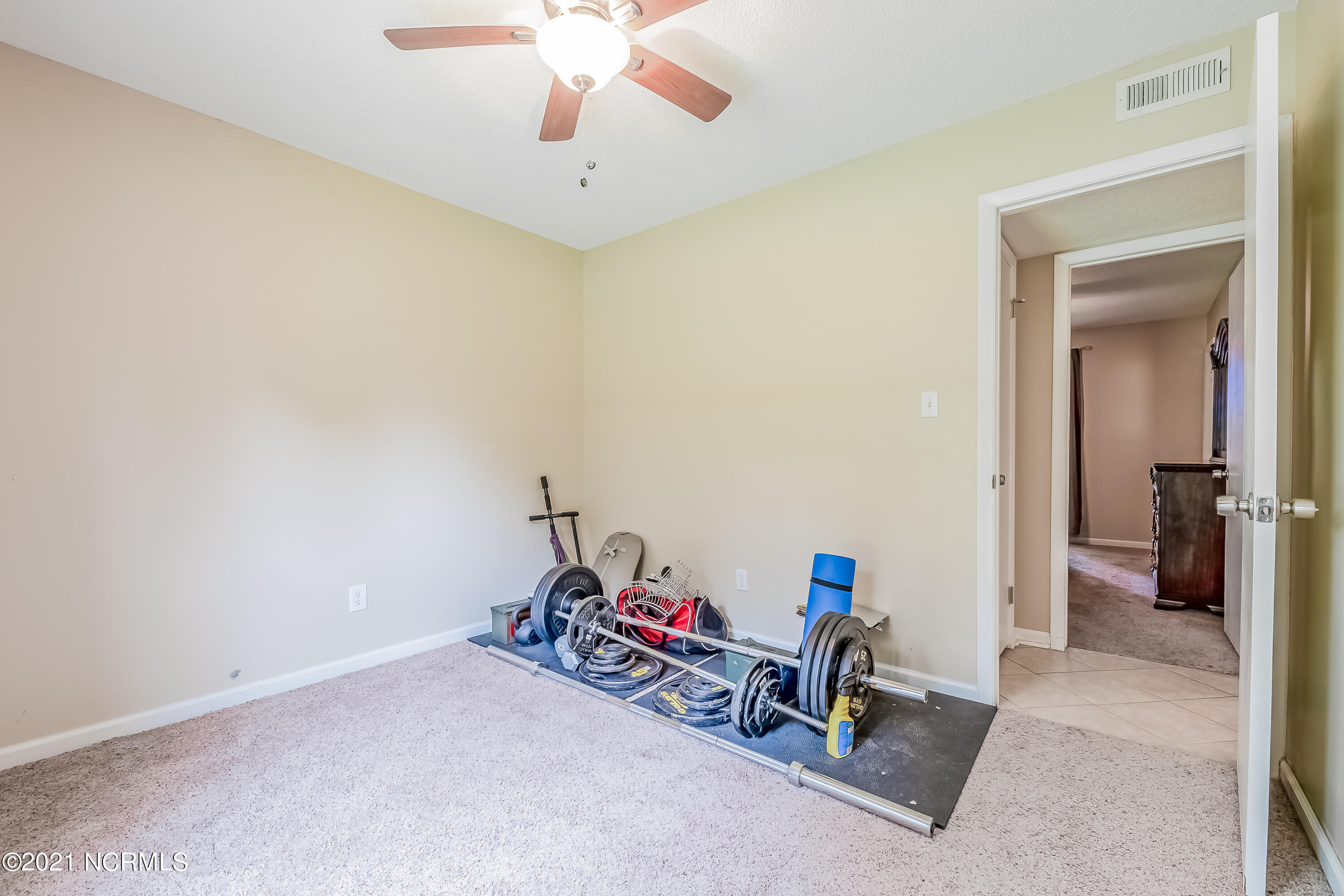 614 Shadowridge Road Jacksonville, NC 28546 - Photo 28 of 39 28BED3
